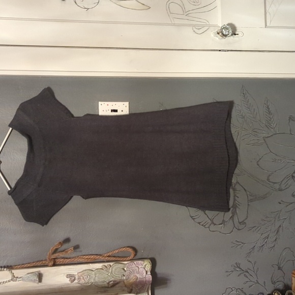 Clothes - Picture 2 of 2